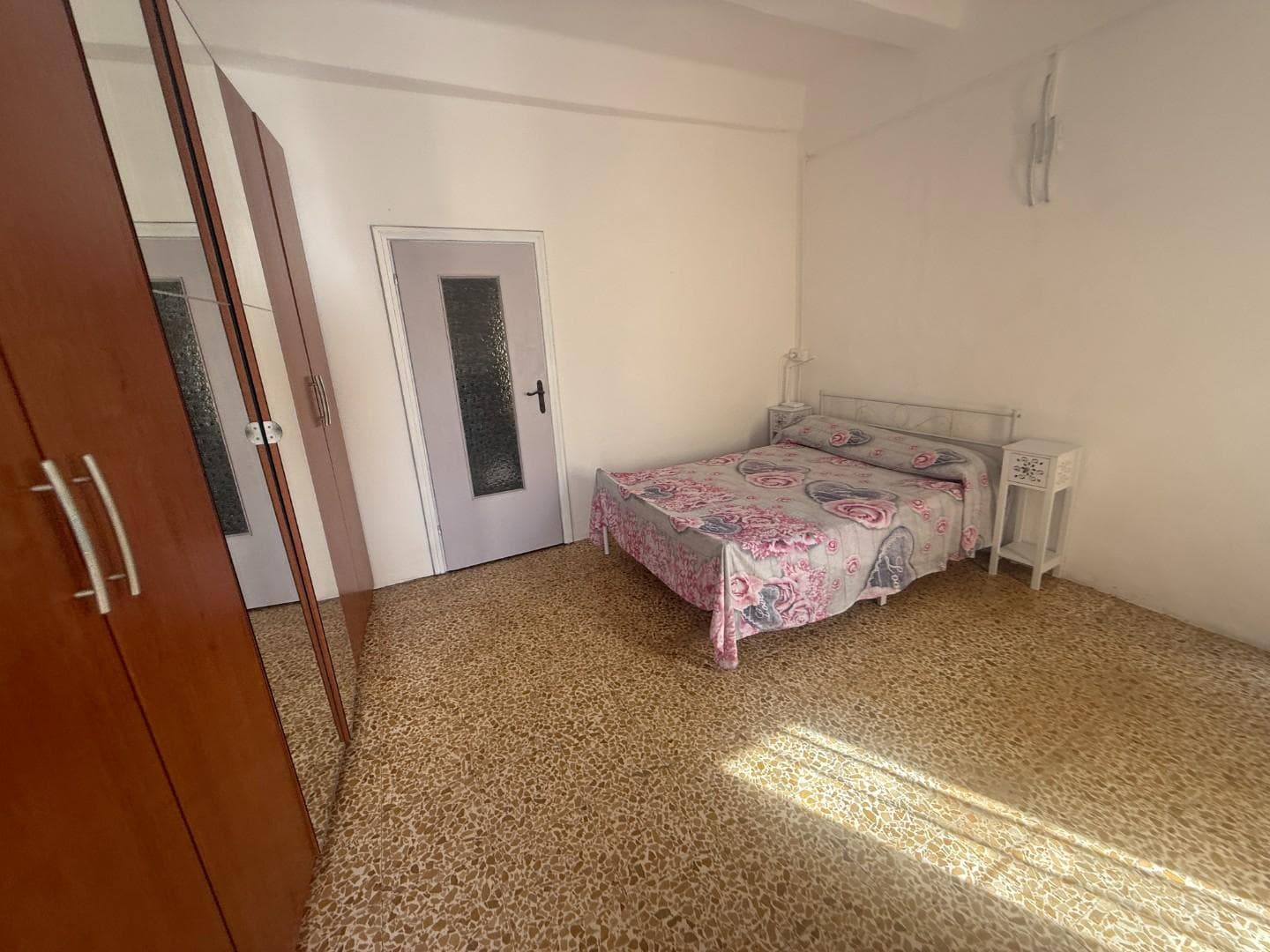 terratetto con terrazza e posto auto 